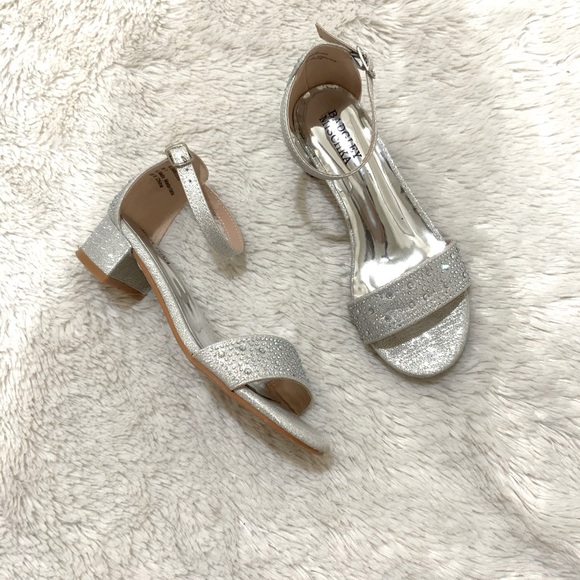 BADGLEY MISCHKA
Girl's Embellished Block Heel Sandals - Picture 2 of 7